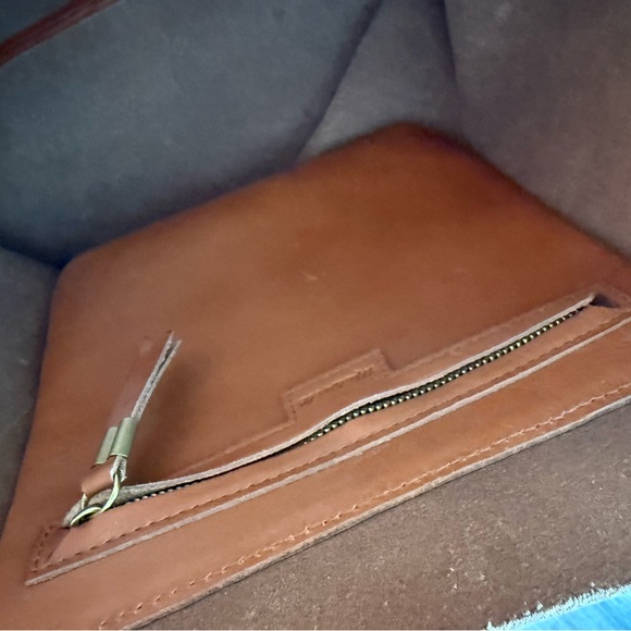 Madewell Transport Brown Leather Tote Bag - Picture 9 of 11